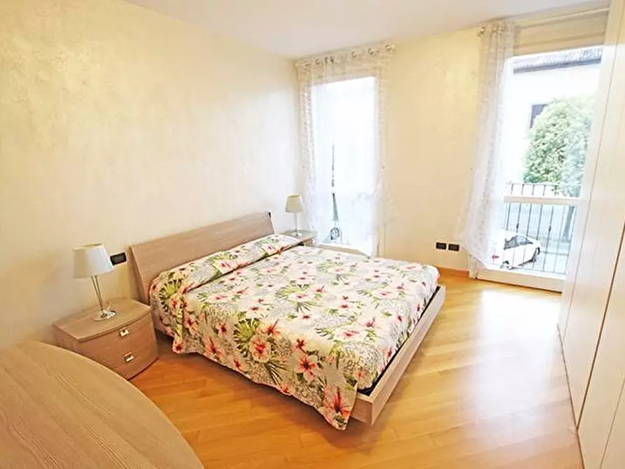 Immagine 10 di Appartamento in vendita  in via locatelli a Calcinate