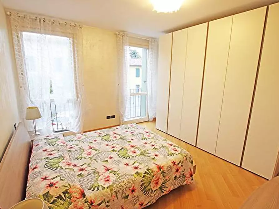 Immagine 11 di Appartamento in vendita  in via locatelli a Calcinate