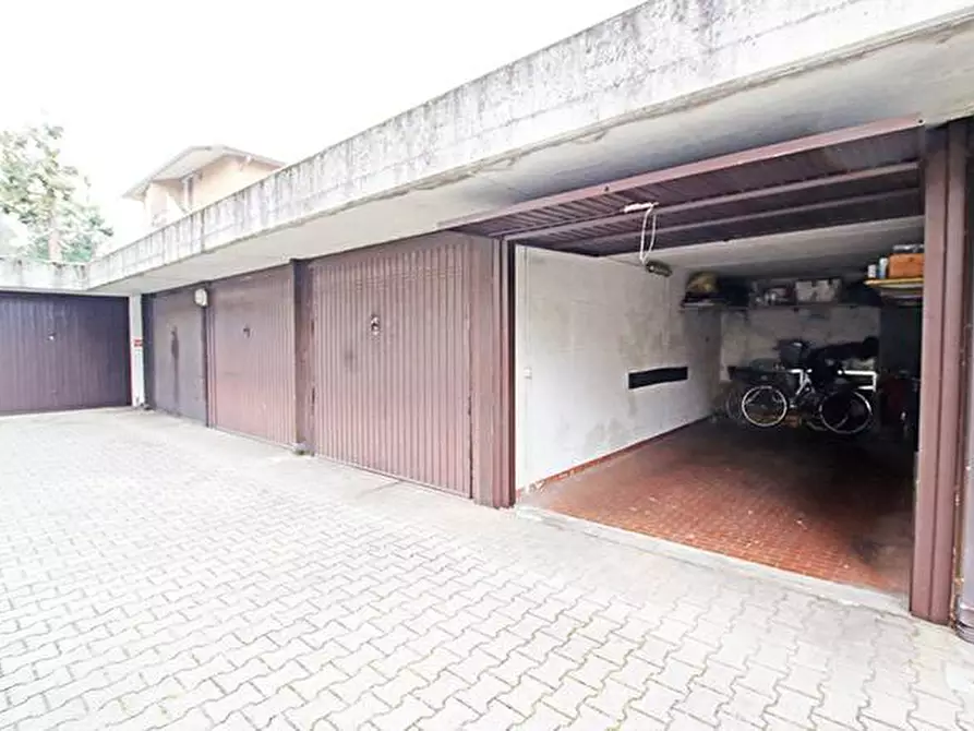 Immagine 10 di Magazzino in vendita  in corso italia 14 a Osio Sotto