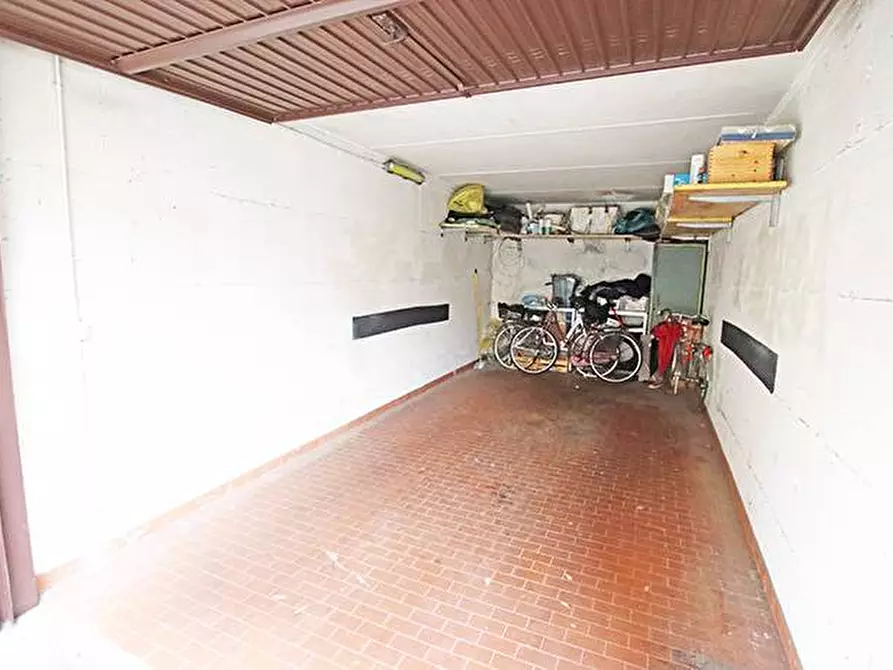 Immagine 11 di Magazzino in vendita  in corso italia 14 a Osio Sotto