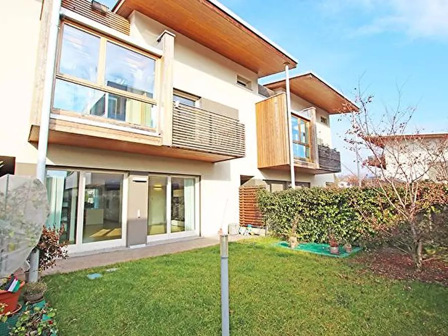 Immagine 1 di Villetta a schiera in vendita  in via calvetti a Bergamo