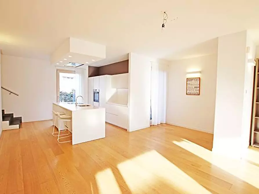 Immagine 10 di Villetta a schiera in vendita  in via calvetti a Bergamo