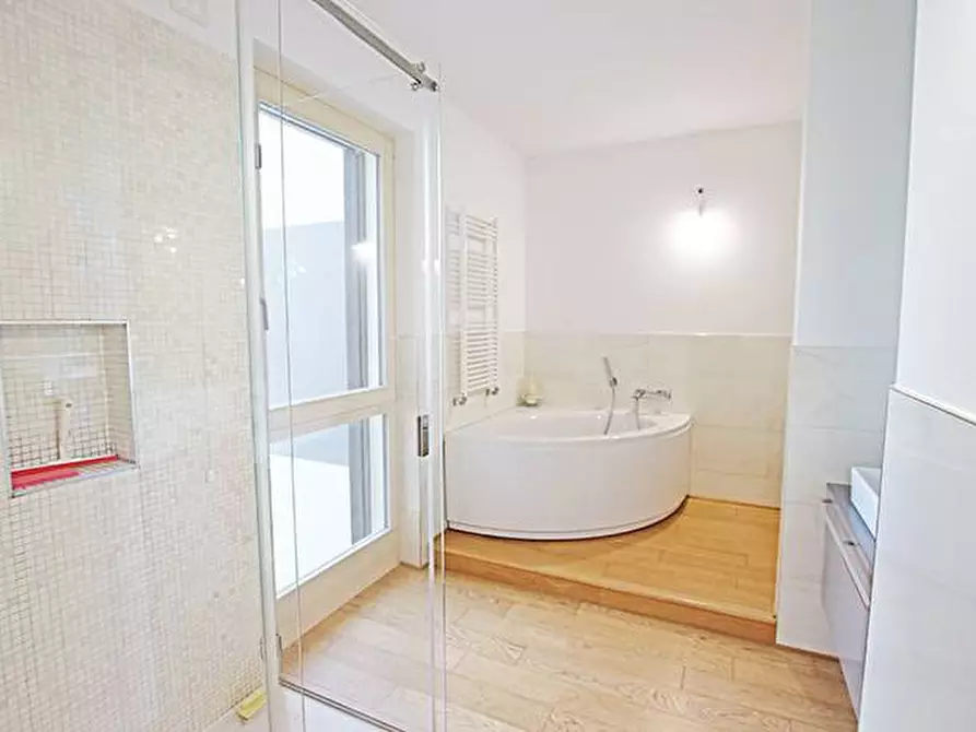 Immagine 23 di Villetta a schiera in vendita  in via calvetti a Bergamo