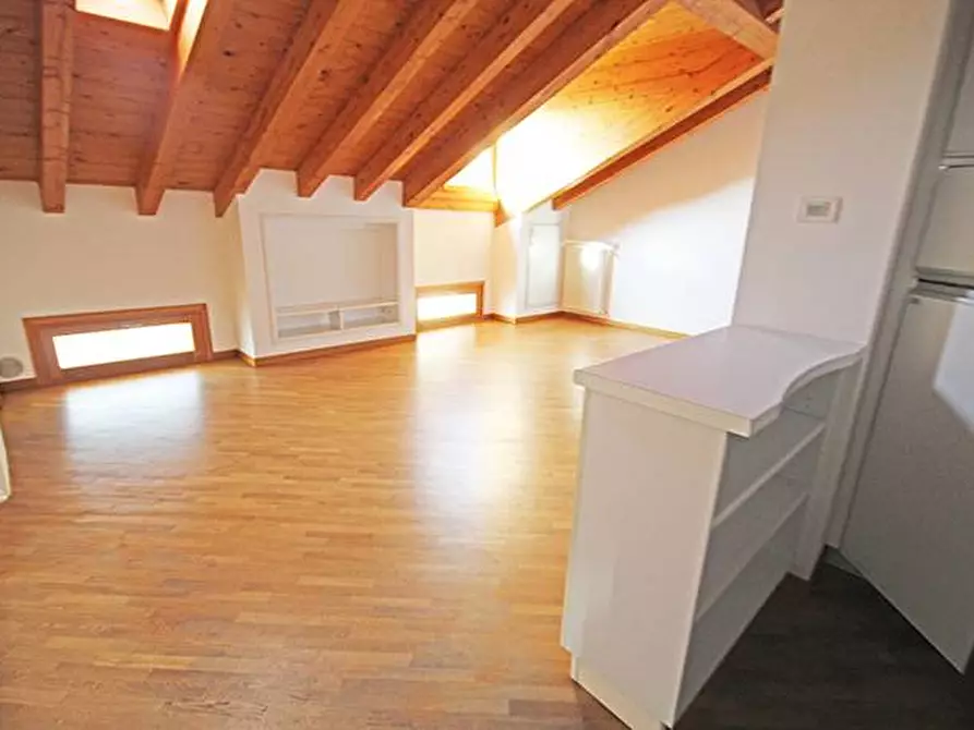 Immagine 2 di Attico in affitto  in via Garibaldi a Bergamo