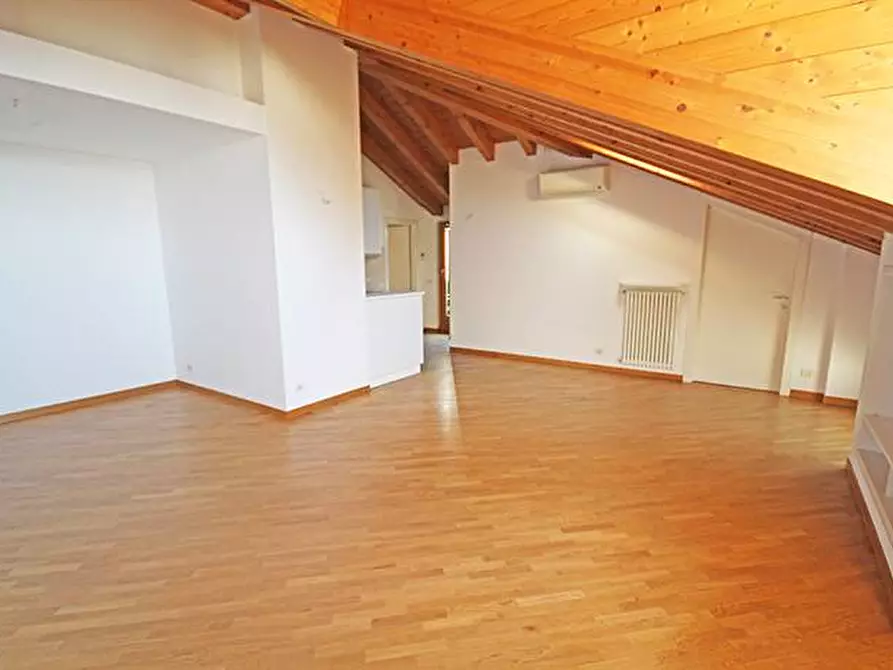 Immagine 3 di Attico in affitto  in via Garibaldi a Bergamo