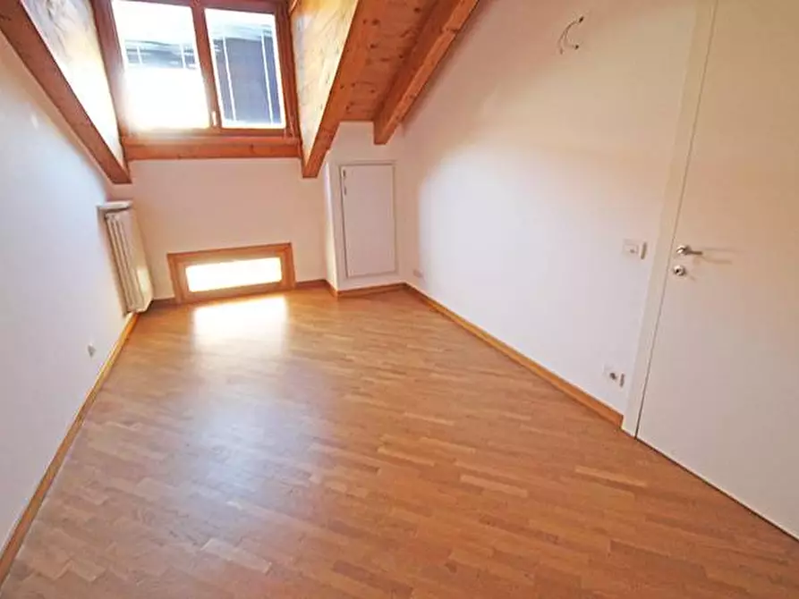 Immagine 9 di Attico in affitto  in via Garibaldi a Bergamo