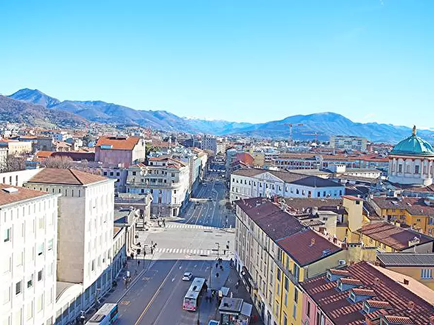 Immagine 13 di Attico in vendita  in via Tiraboschi a Bergamo