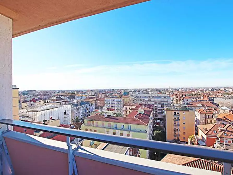 Immagine 5 di Attico in vendita  in via Tiraboschi a Bergamo