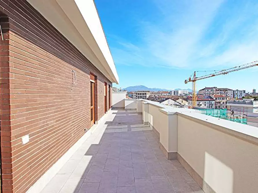 Immagine 2 di Attico in vendita  in via A. Maj a Bergamo