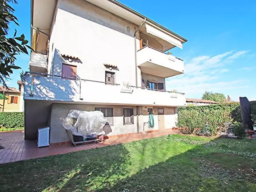 Immagine 1 di Villa in vendita  in via Santo Jesus 7 a Curno