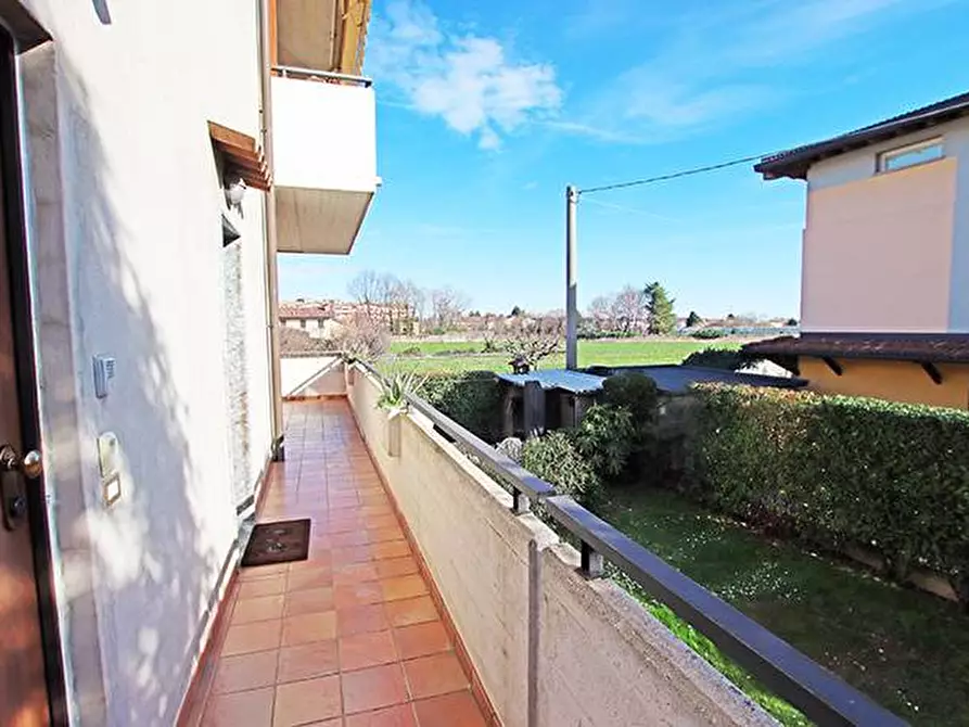 Immagine 31 di Villa in vendita  in via Santo Jesus 7 a Curno