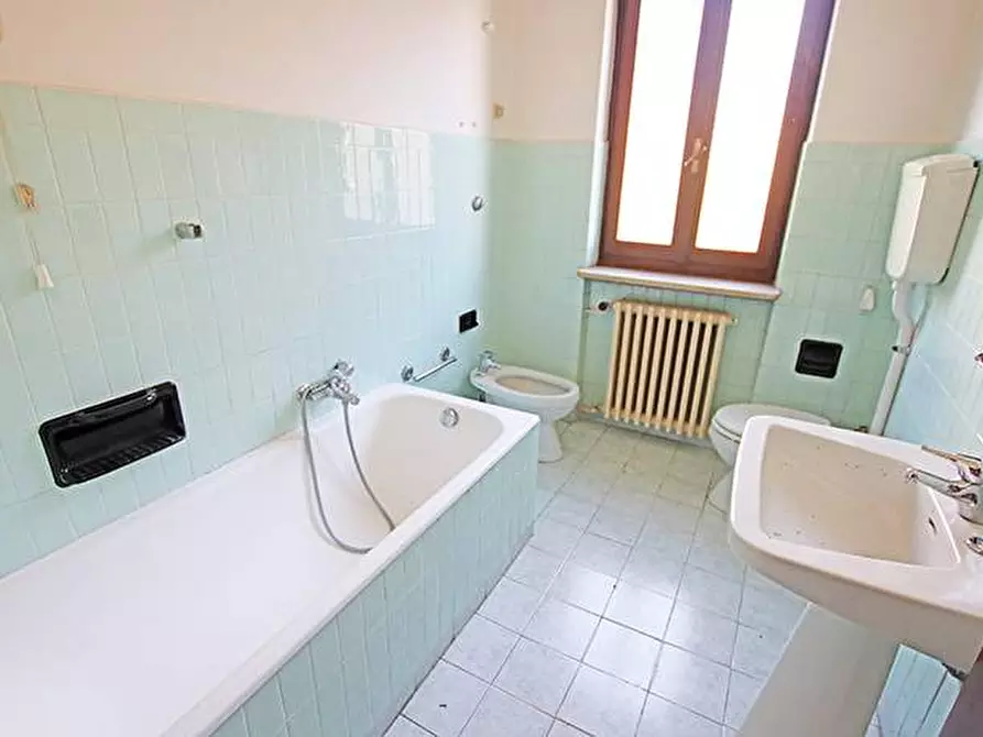 Immagine 39 di Villa in vendita  in via Santo Jesus 7 a Curno