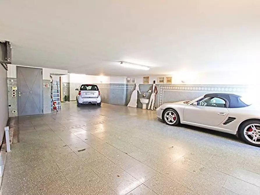 Immagine 21 di Casa indipendente in vendita  in viale Vittorio emanuele a Bergamo