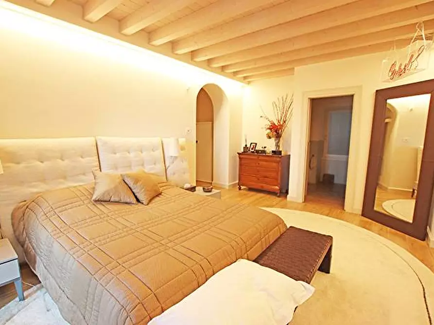 Immagine 18 di Appartamento in affitto  in via borgo canale a Bergamo