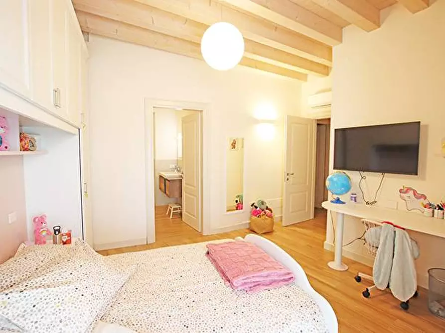 Immagine 27 di Appartamento in affitto  in via borgo canale a Bergamo