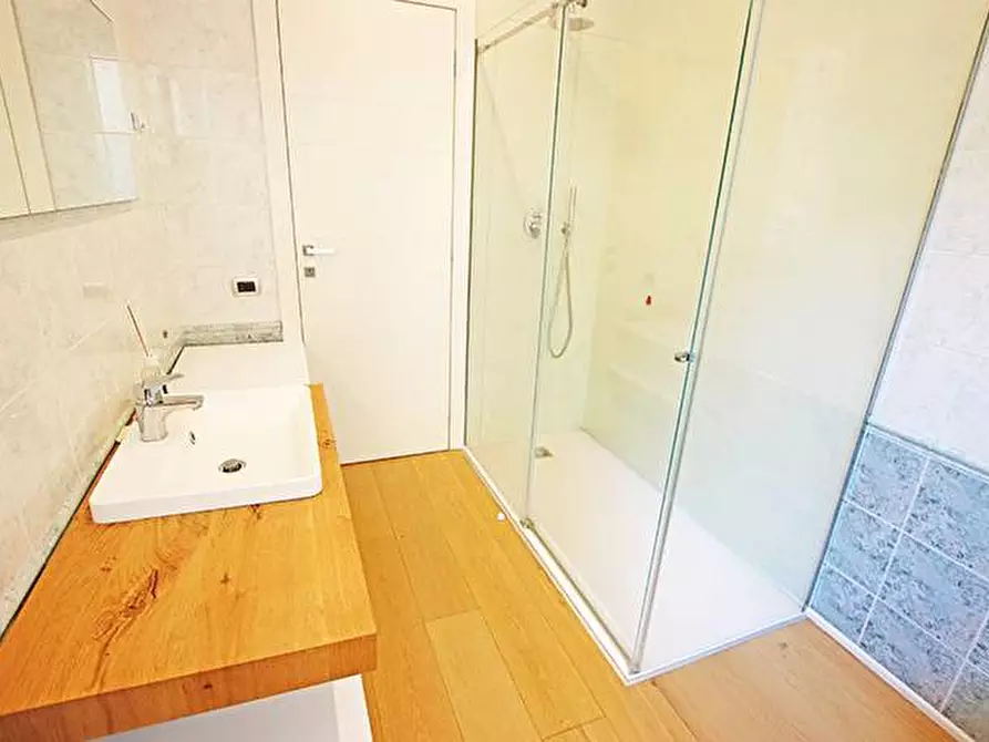 Immagine 26 di Appartamento in vendita  in via statuto 18 a Bergamo