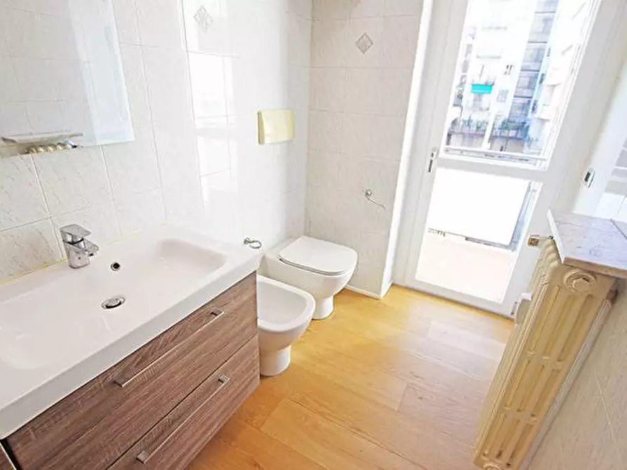 Immagine 32 di Appartamento in vendita  in via statuto 18 a Bergamo