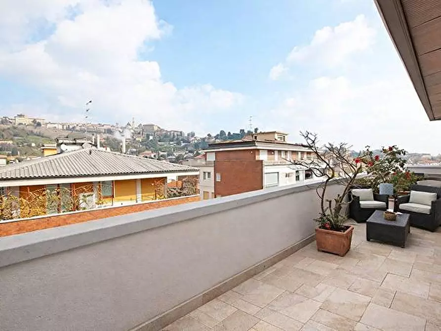 Immagine 8 di Attico in vendita  in via panseri a Bergamo