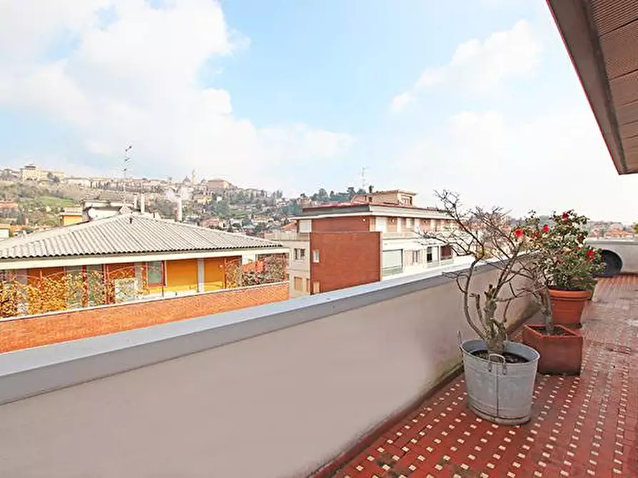 Immagine 9 di Attico in vendita  in via panseri a Bergamo