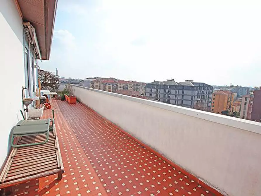 Immagine 14 di Attico in vendita  in via panseri a Bergamo