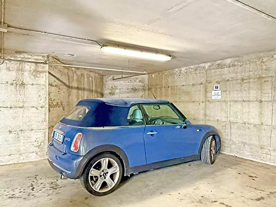 Immagine 12 di Appartamento in vendita  in via 24 maggio a Bergamo