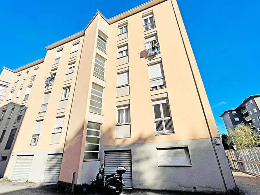Immagine 2 di Appartamento in vendita  in Via cerasoli 8 a Bergamo