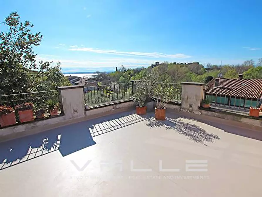 Immagine 3 di Attico in vendita  in via monte a Padenghe Sul Garda