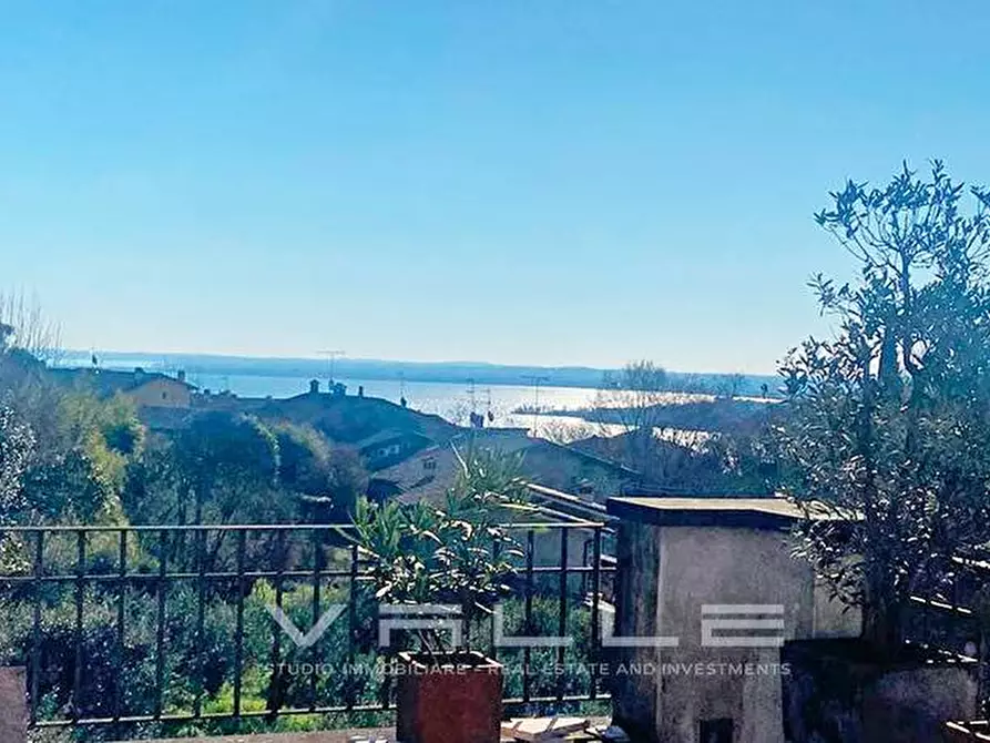 Immagine 12 di Attico in vendita  in via monte a Padenghe Sul Garda
