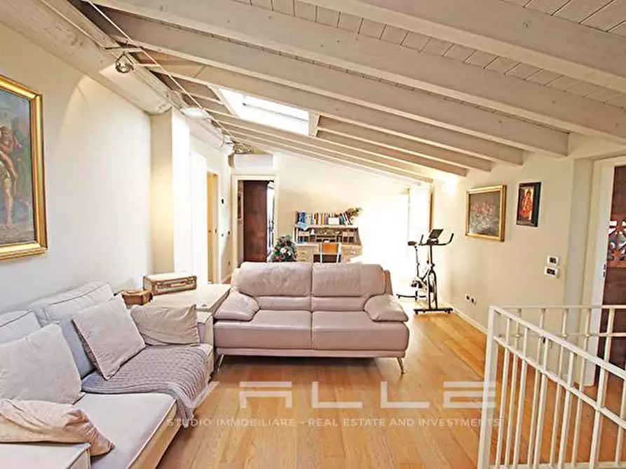 Immagine 16 di Attico in vendita  in via monte a Padenghe Sul Garda