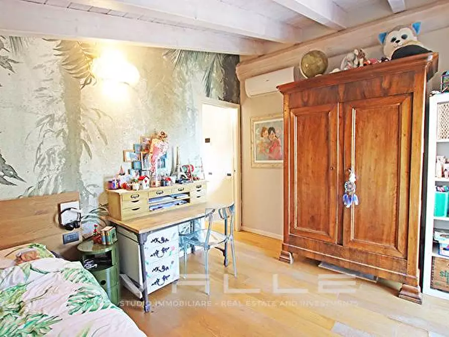 Immagine 28 di Attico in vendita  in via monte a Padenghe Sul Garda