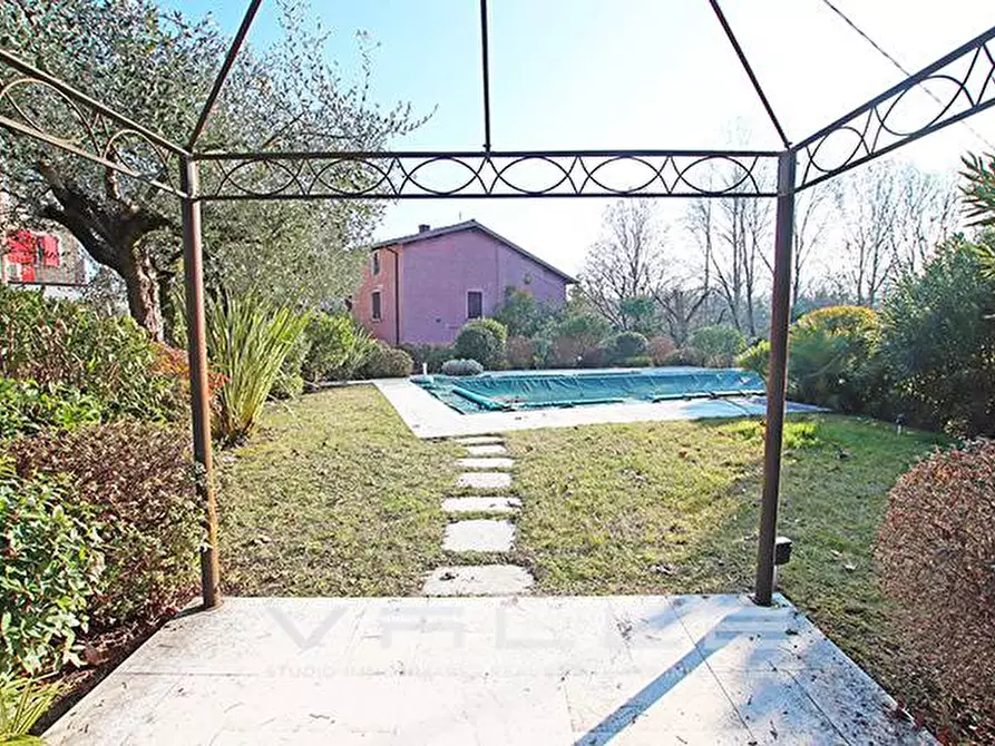 Immagine 31 di Attico in vendita  in via monte a Padenghe Sul Garda