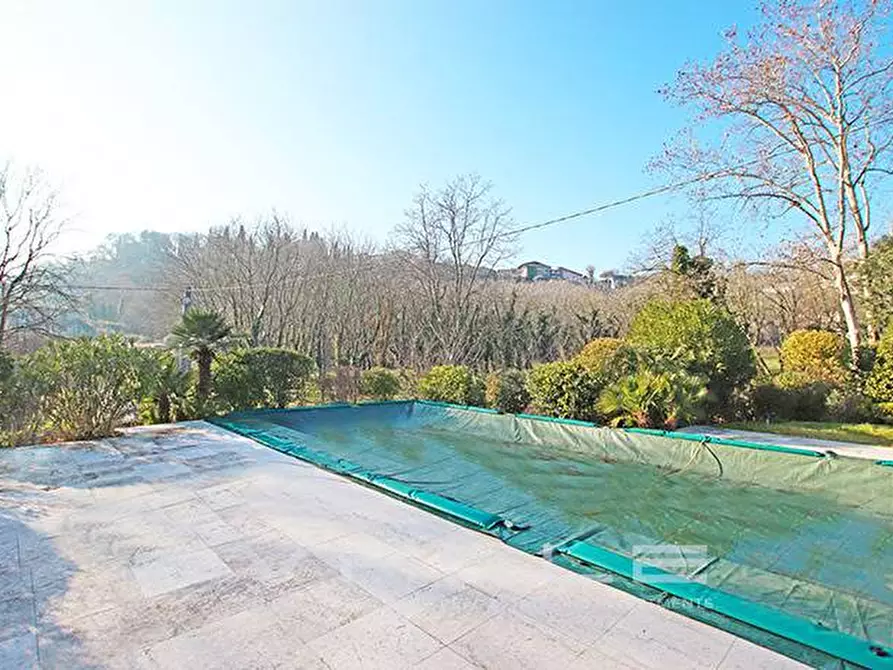 Immagine 34 di Attico in vendita  in via monte a Padenghe Sul Garda