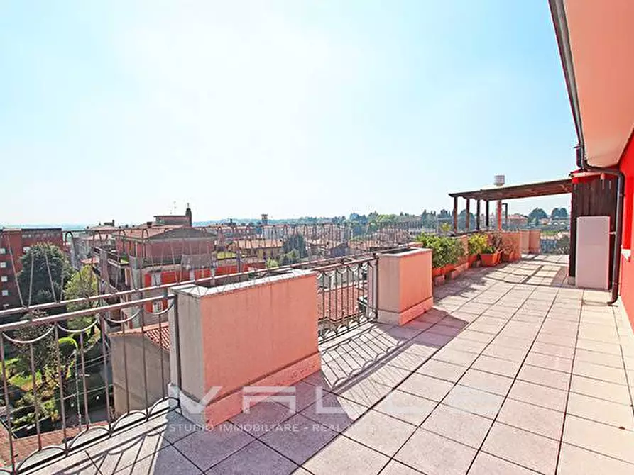 Immagine 1 di Attico in vendita  in via Don Lombardi a Ponte San Pietro