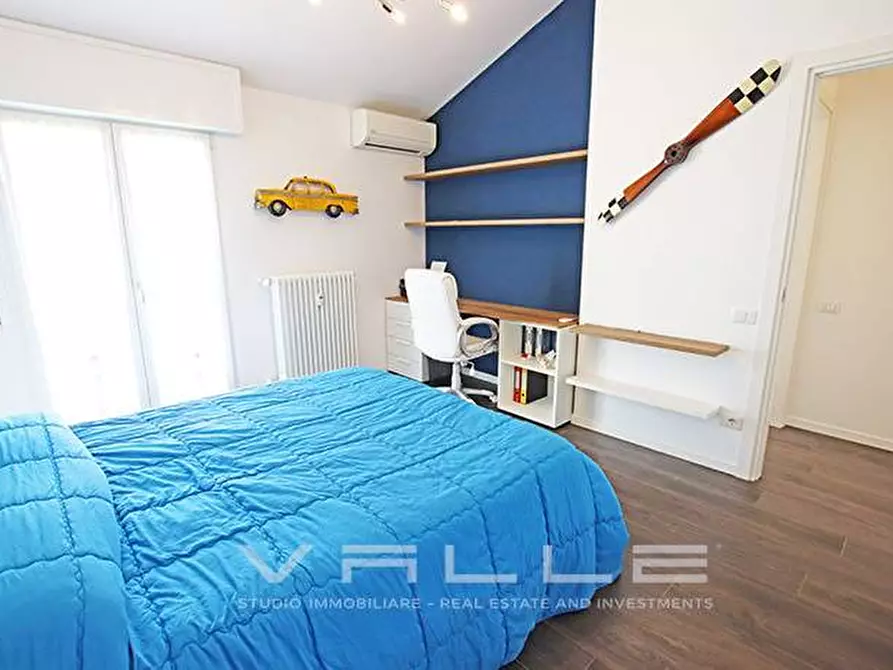 Immagine 32 di Attico in vendita  in via Don Lombardi a Ponte San Pietro