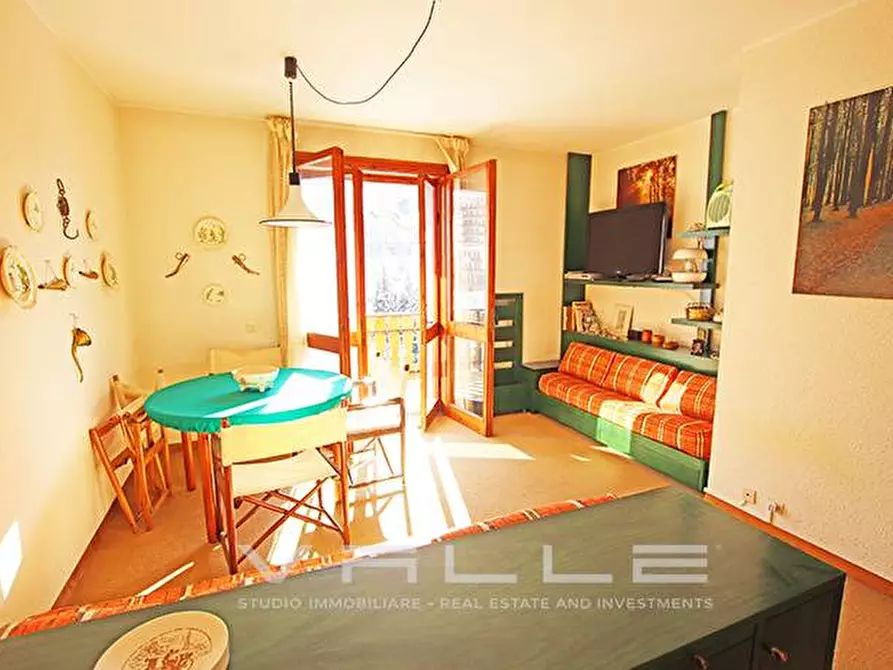 Immagine 5 di Appartamento in vendita  in via Moia 10 a Foppolo