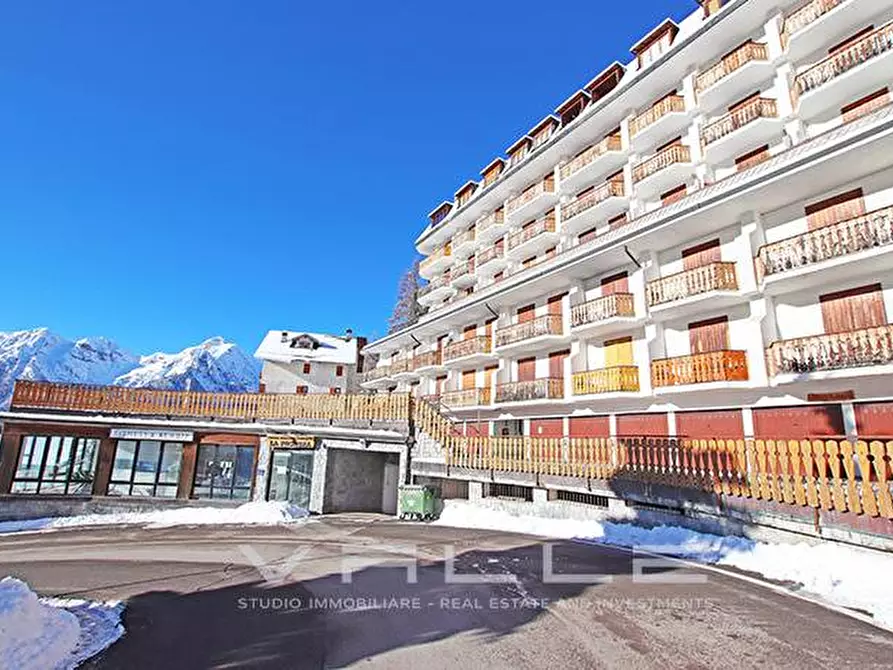 Immagine 11 di Appartamento in vendita  in via Moia 10 a Foppolo