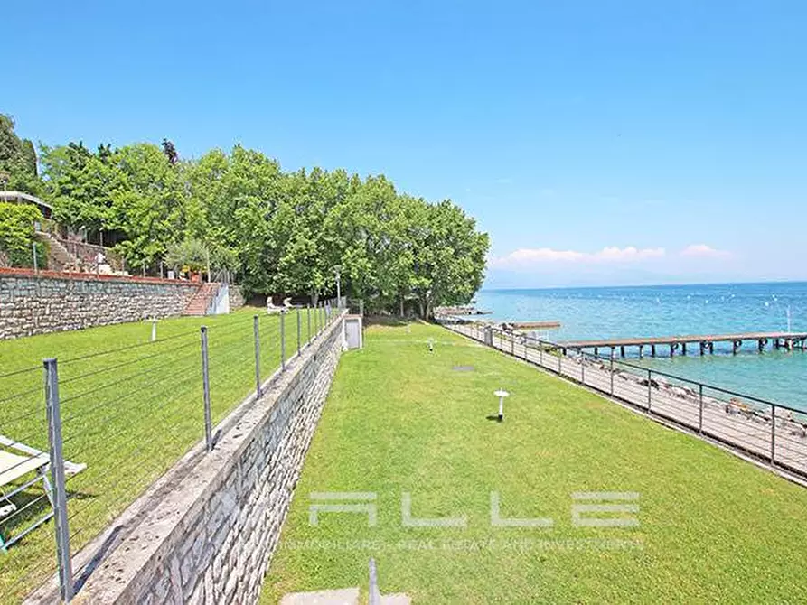 Immagine 7 di Appartamento in vendita  in via mazzini 1 a Padenghe Sul Garda