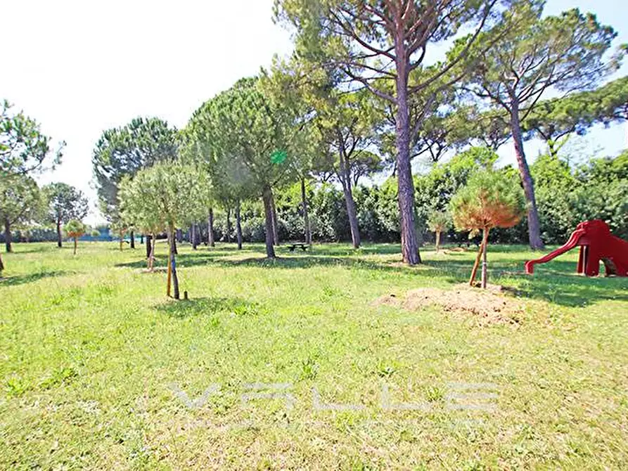 Immagine 10 di Appartamento in vendita  in via mazzini 1 a Padenghe Sul Garda