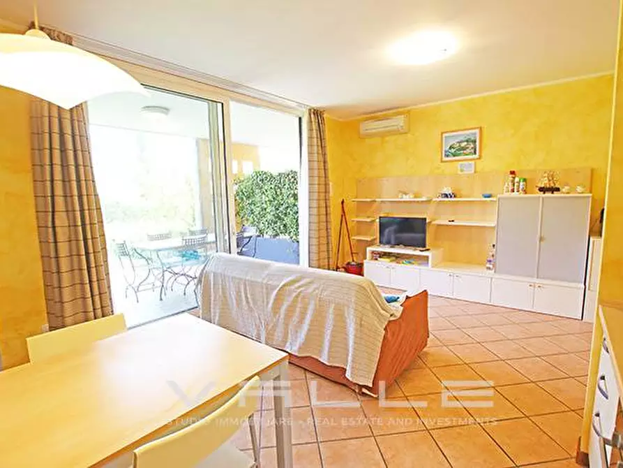 Immagine 26 di Appartamento in vendita  in via mazzini 1 a Padenghe Sul Garda