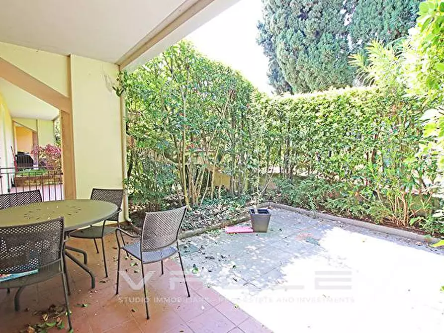 Immagine 35 di Appartamento in vendita  in via mazzini 1 a Padenghe Sul Garda