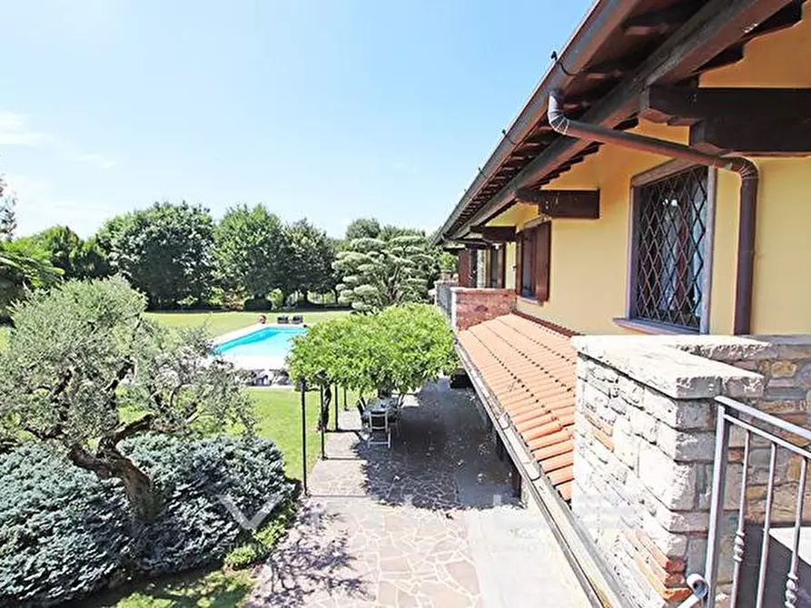 Immagine 50 di Villa in vendita  in via XXV Aprile a Dalmine