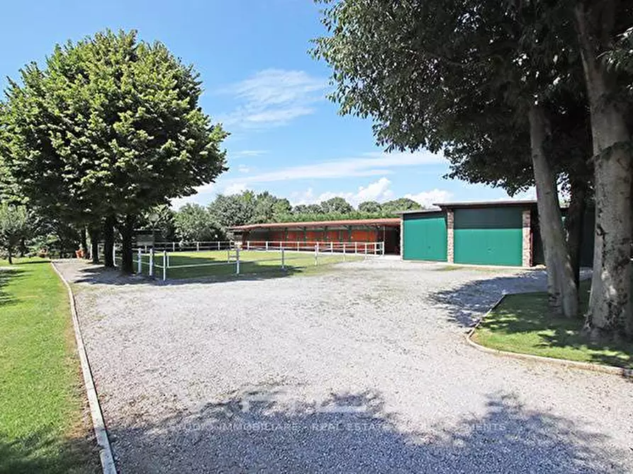 Immagine 53 di Villa in vendita  in via XXV Aprile a Dalmine