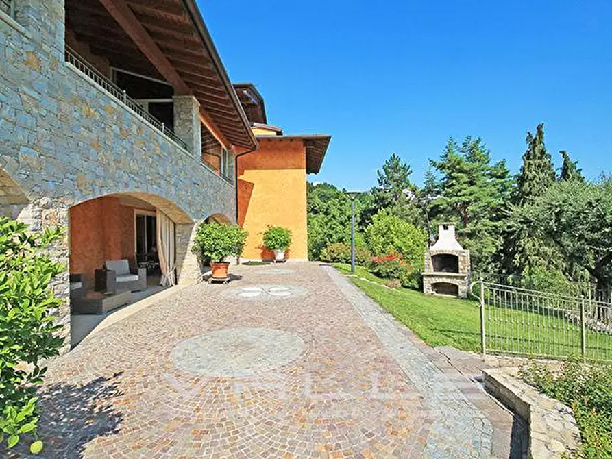 Immagine 11 di Villa in vendita  in via san rocco a Cenate Sotto