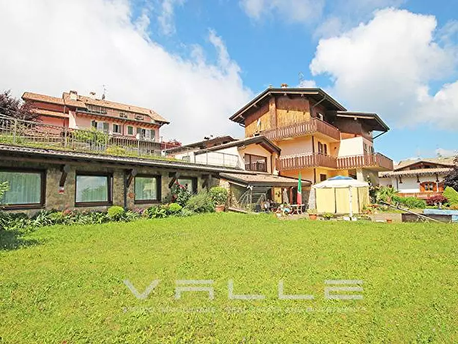 Immagine 2 di Villa in vendita  in via Vulcano a Ardesio