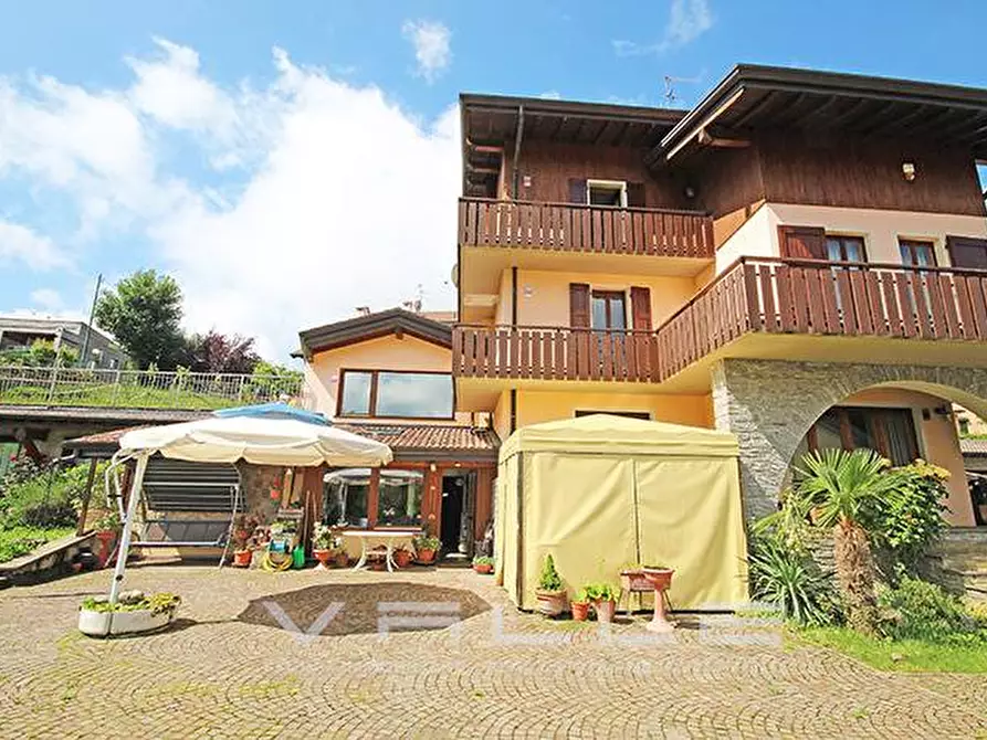 Immagine 3 di Villa in vendita  in via Vulcano a Ardesio