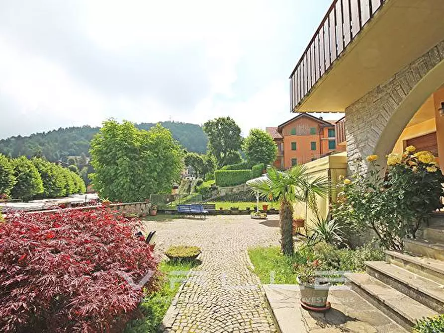 Immagine 8 di Villa in vendita  in via Vulcano a Ardesio