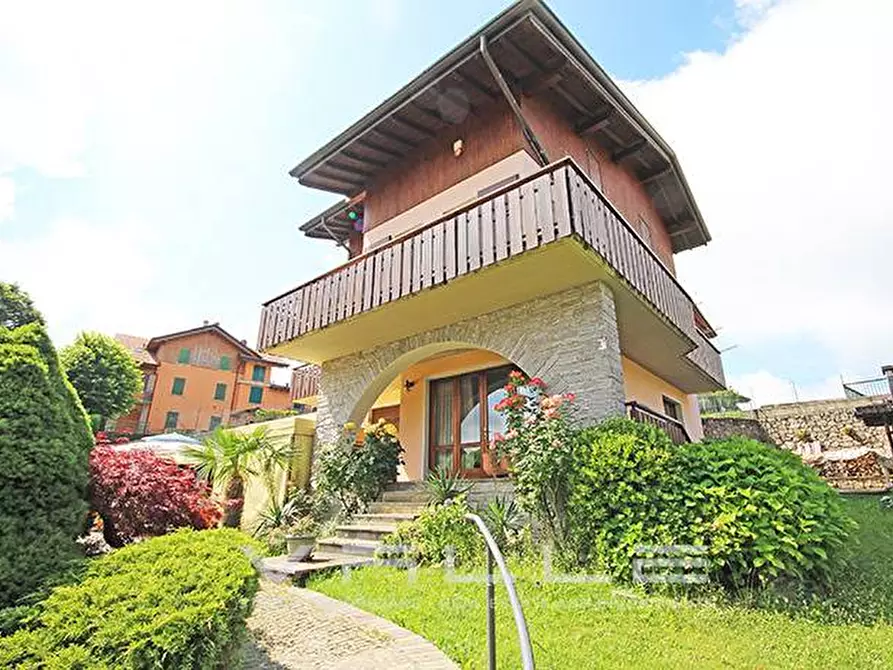 Immagine 9 di Villa in vendita  in via Vulcano a Ardesio