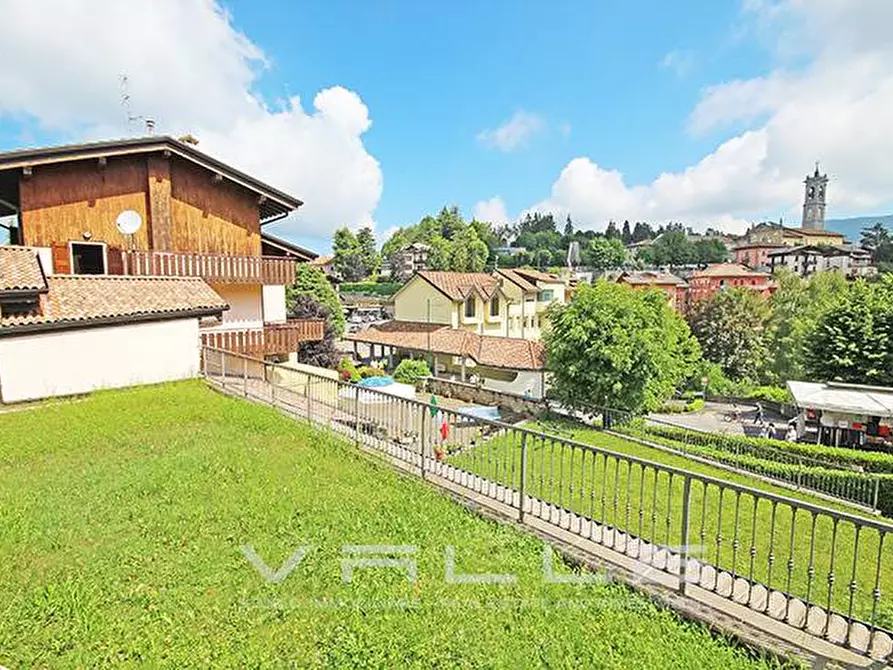 Immagine 12 di Villa in vendita  in via Vulcano a Ardesio