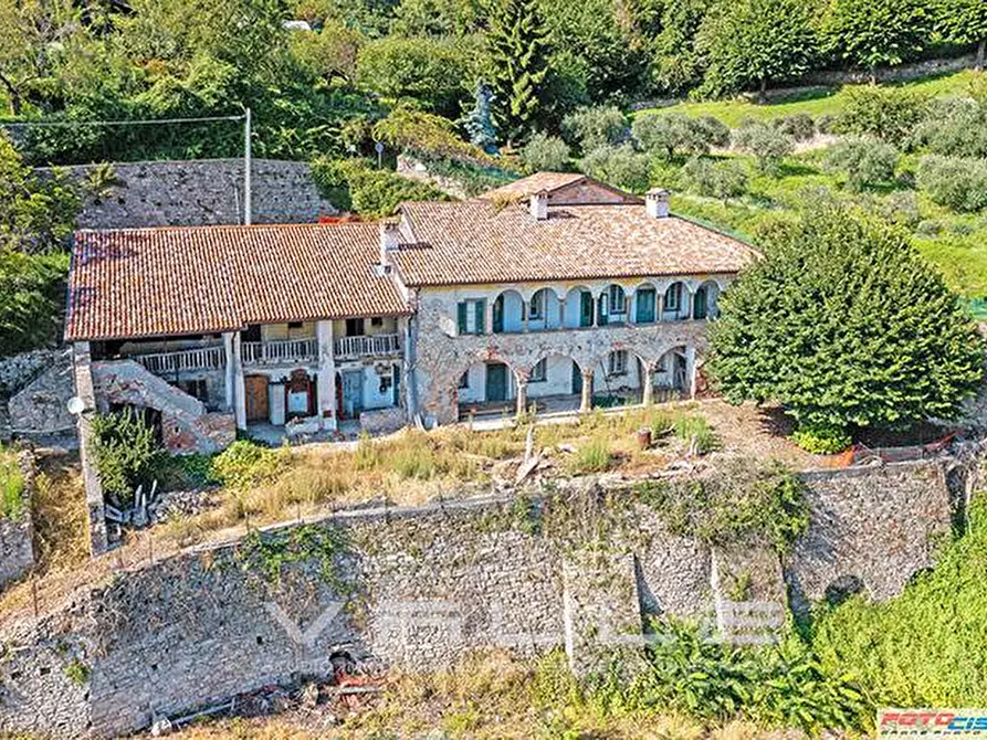 Immagine 1 di Villa in vendita  in via San Sebastiano a Bergamo
