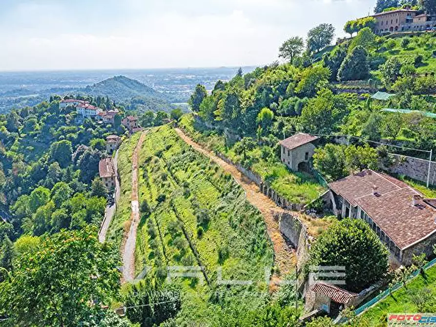 Immagine 3 di Villa in vendita  in via San Sebastiano a Bergamo